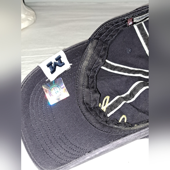 NCAA University of Michigan buckle strap back hat - Picture 5 of 8